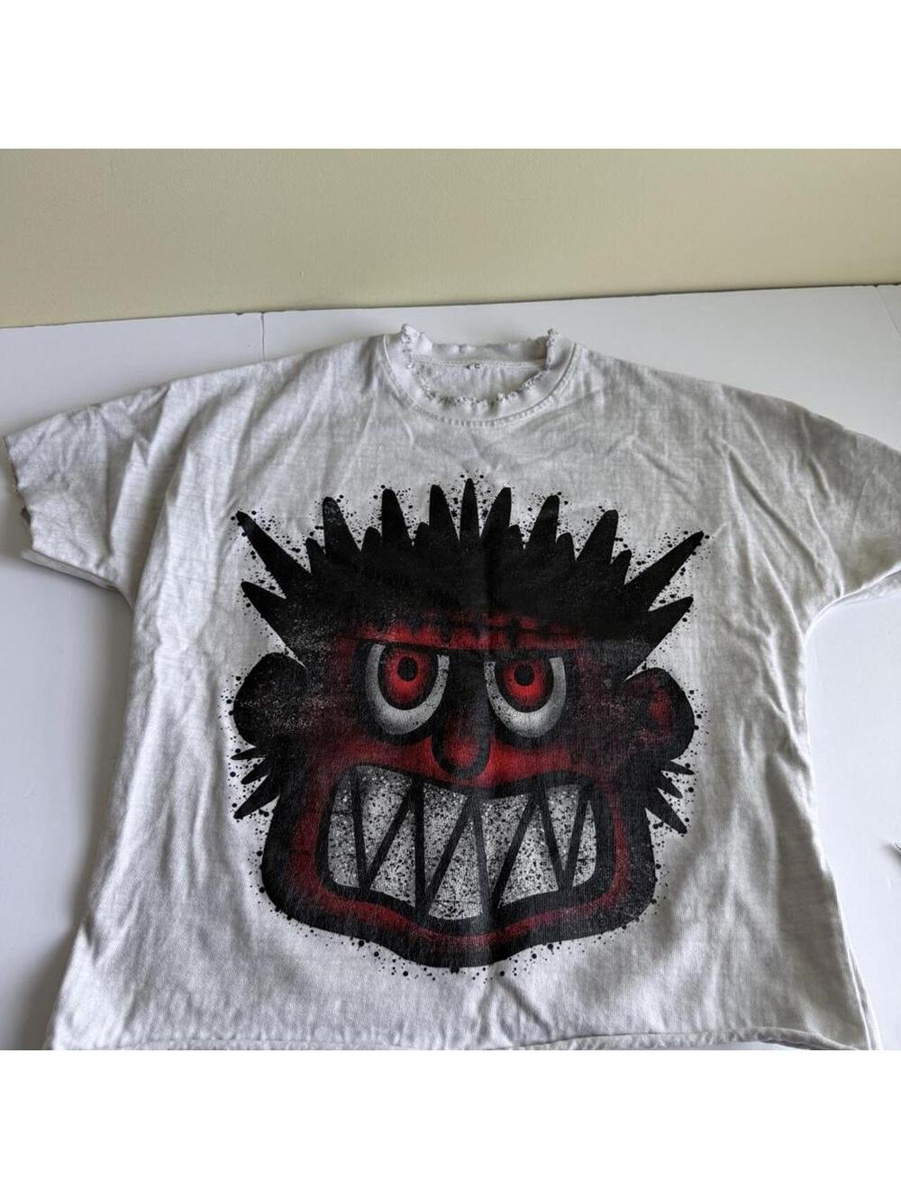 Y2K Grunge Streetwear Spiky Monster Distressed T-Shirt White Size Small cropped